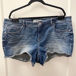 Denim short shorts